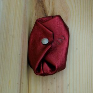 Porte monnaie rouge brillant l'audacieuse maroquinerie